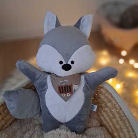 Béébi Boróka mini sópárnával - Dennis & Daisy (választható kendőcskével)