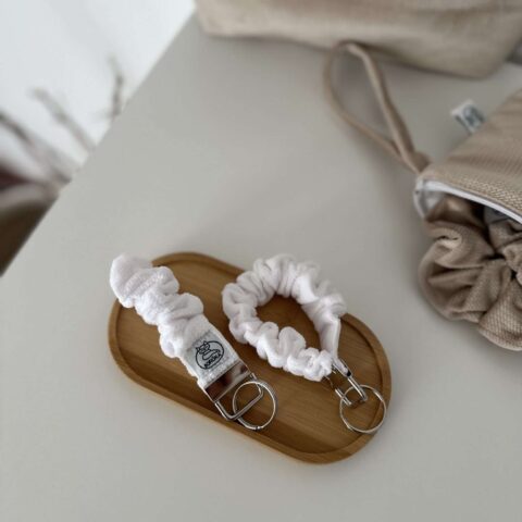 Scrunchie kulcstartó - Hófehér